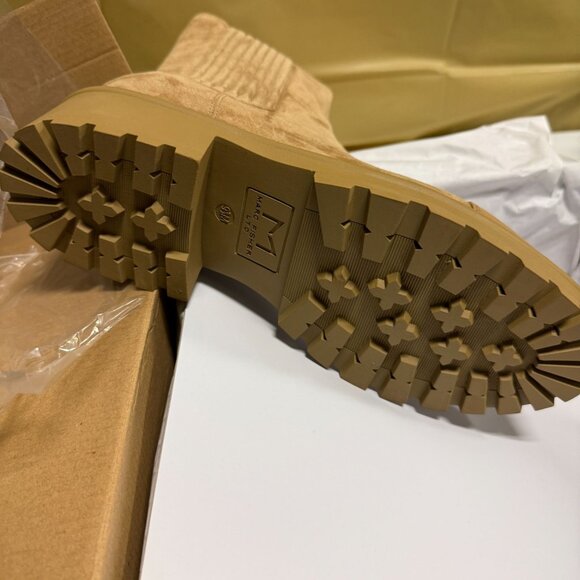 Marc Fisher Ltd. Women's Almond Toe Stretch Platform Booties Size 9.5 NEW - Picture 3 of 5